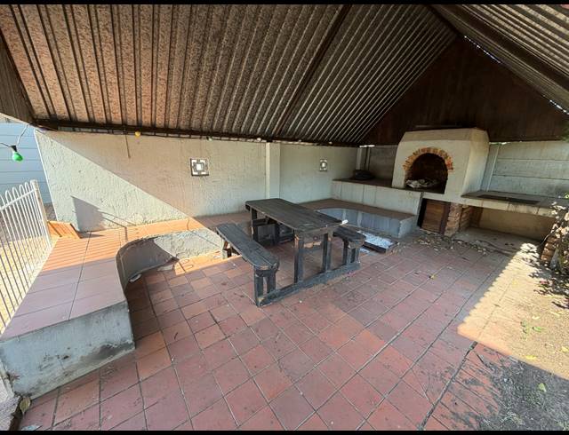 4 BEDROOM HOUSE FOR SALE IN BRENTHURST